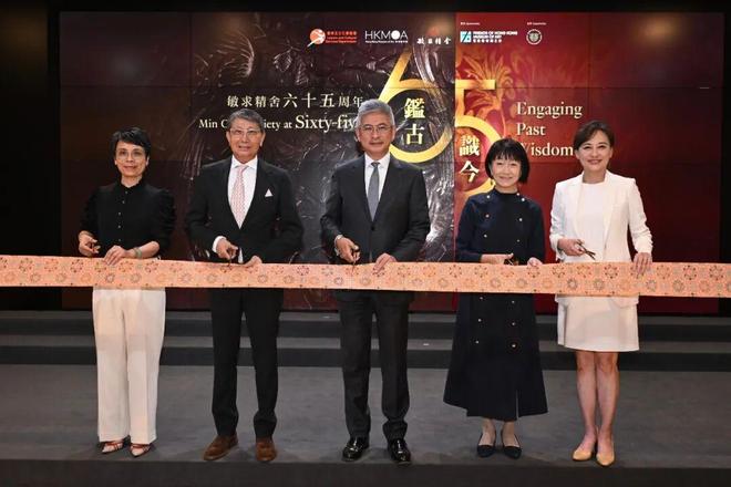 个香港“收藏天团”65岁了九游会j9登录历届之最！这(图3)